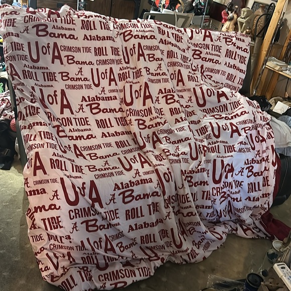 Alabama Crimson Tide Blanket - Picture 3 of 5